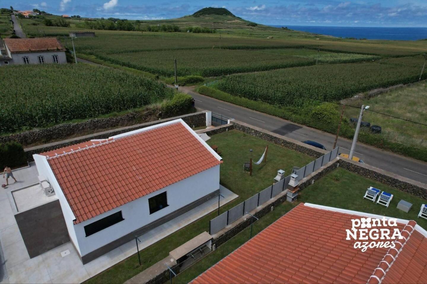 Photography House By Pontanegraazores Altares Екстериор снимка