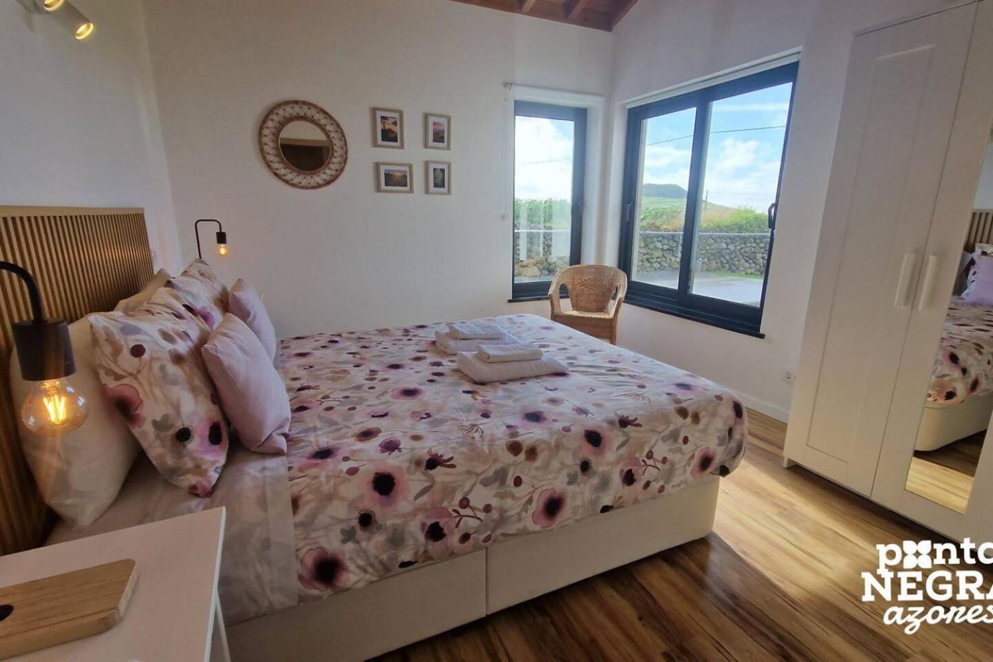 Photography House By Pontanegraazores Altares Екстериор снимка