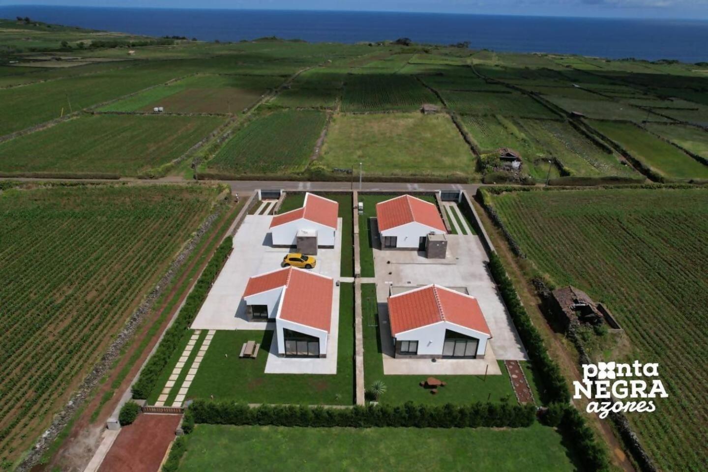 Photography House By Pontanegraazores Altares Екстериор снимка